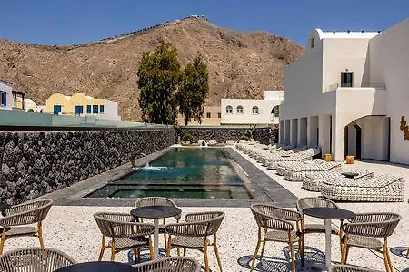 Santo Mangata Boutique And