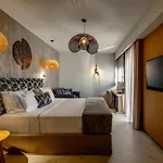 Hotel Santo Mangata Boutique And 5*