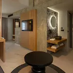 Santo Mangata Boutique And