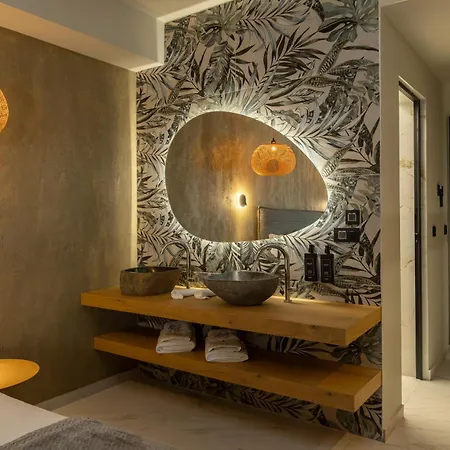 Santo Mangata Boutique And 5* Perissa (Santorini)