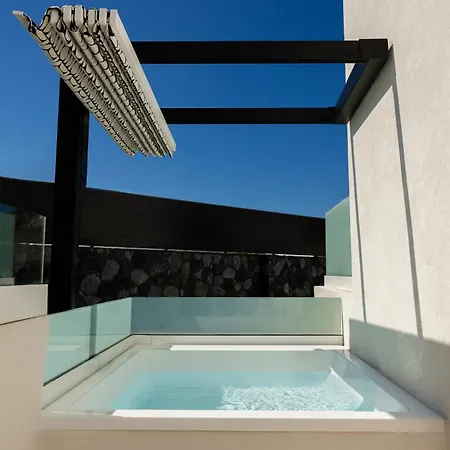 Santo Mangata Boutique And 5* Perissa (Santorini)