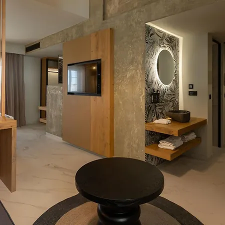Santo Mangata Boutique And