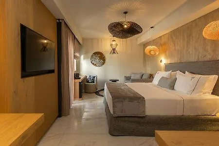 Otel Santo Mangata Boutique And
