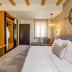Santo Mangata Boutique And 5*