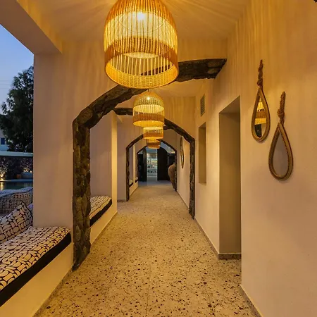 Santo Mangata Boutique Hotel 5*